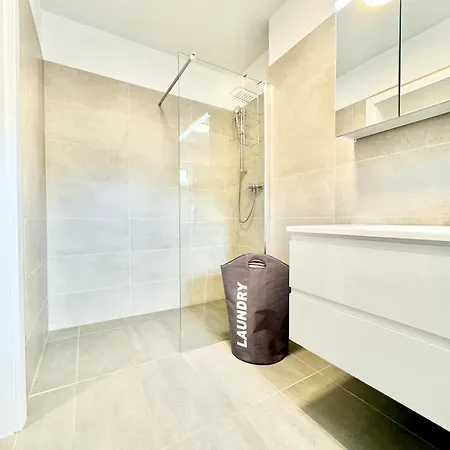 Stylische Wohnung Mit Balkon Vienna Exterior photo