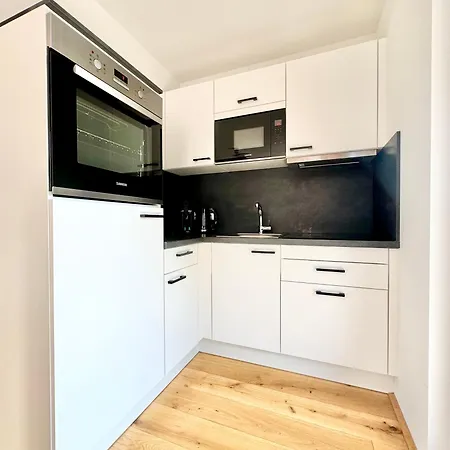 Stylische Wohnung Mit Balkon Vienna Exterior photo