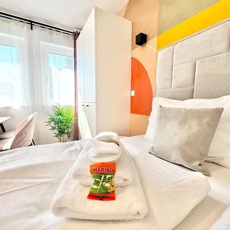 Stylische Wohnung Mit Balkon Vienna Exterior photo