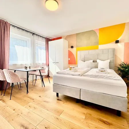 Stylische Wohnung Mit Balkon Vienna Exterior photo